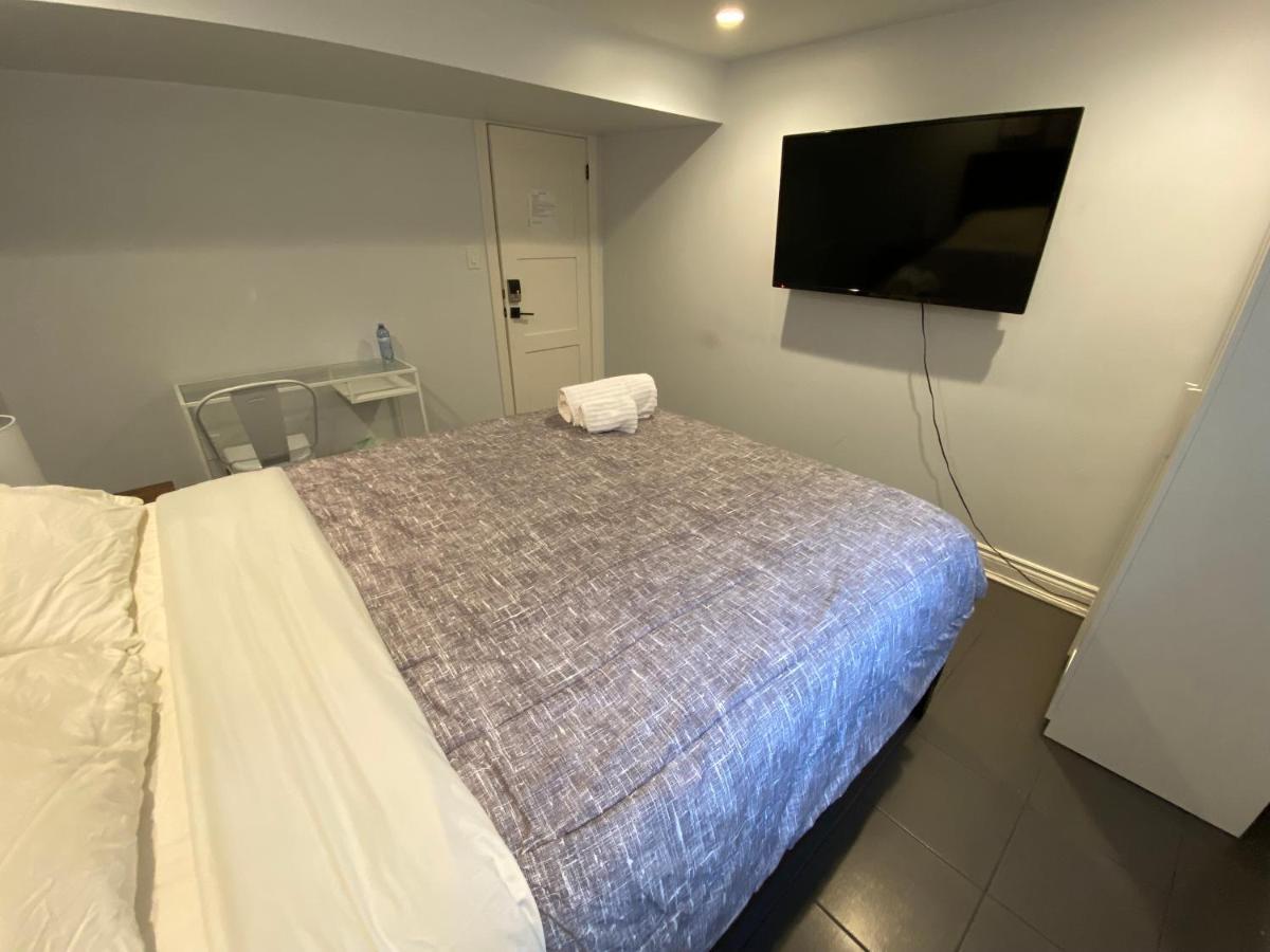 Yonge And Finch Subway !S Spacious And Modern Private Bd With Shared Bathroom Toronto Eksteriør billede